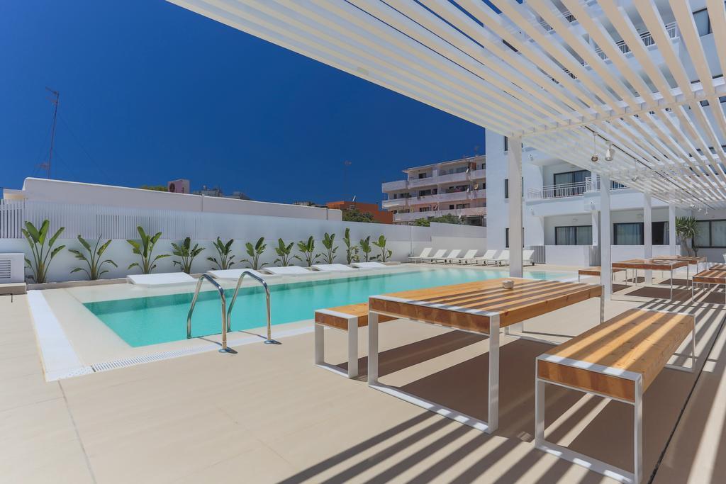 White Apartments - Adults Only Ibiza Bagian luar foto